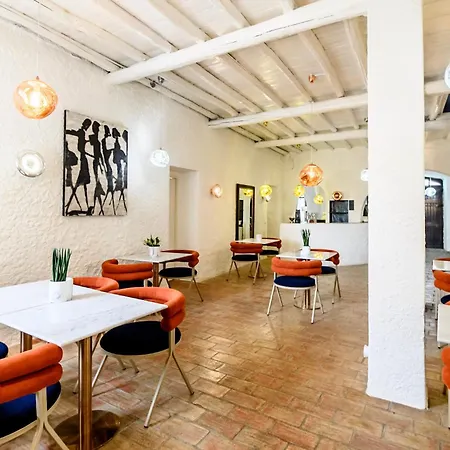 Bo House & Hairshop Hotel