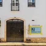 Bo House & Hairshop Otel Estômbar
