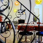 Bo House & Hairshop * Estômbar
