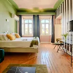 Bo House & Hairshop Estômbar
