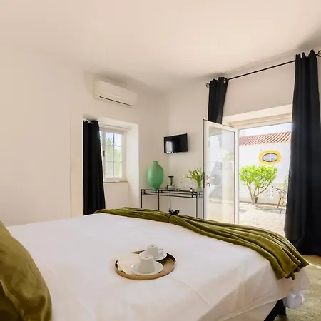 Bo House & Hairshop Otel